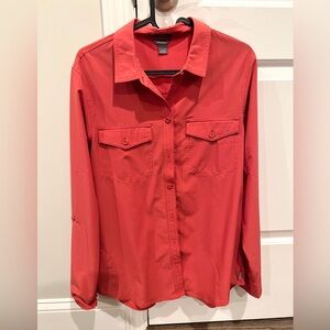Eddie Bauer Classic fit shirt. Size S